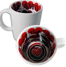 Cargar imagen en el visor de la galería, TAZA BLANCA 11OZ. INTERIOR CORAZONES TE AMO